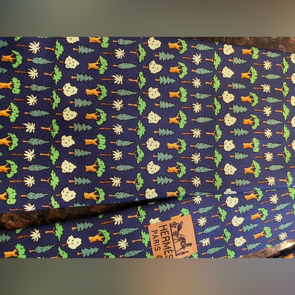 HERMES Tree SILK Neck Tie!
